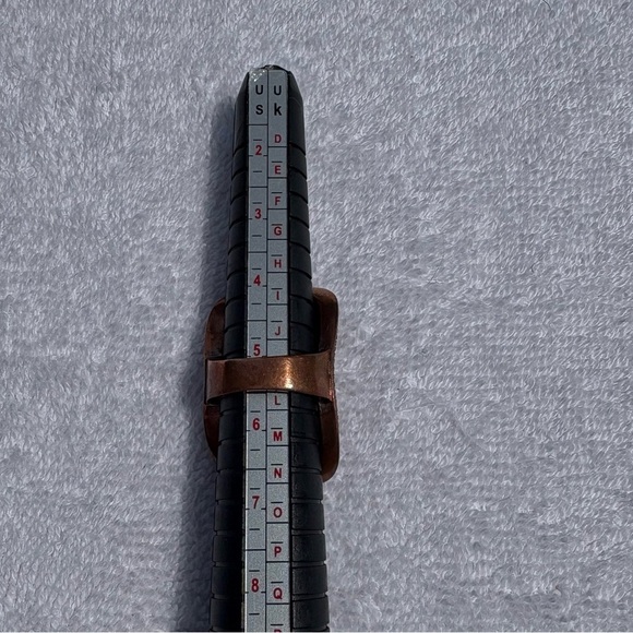 Brutalist Copper Statement Ring - Bold Retro Design - Picture 8 of 8